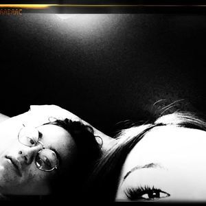 Meet your Posher, Maxwell d.